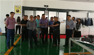 我院課題組赴漣源市開展《婁底資源型城市轉(zhuǎn)型升級，深化供給側(cè)結(jié)構(gòu)性改革》